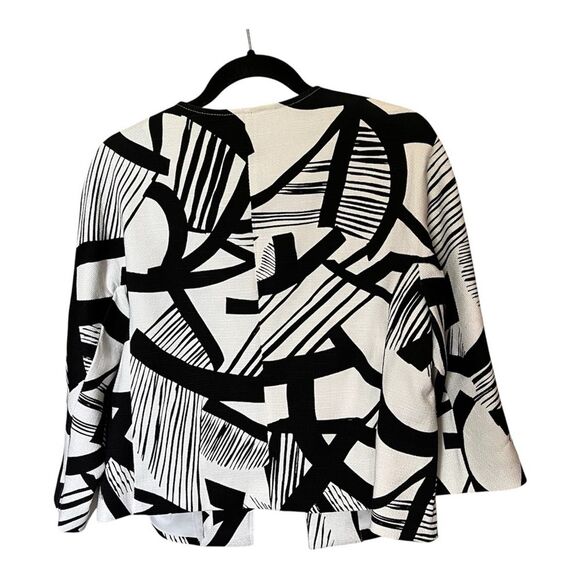 Chico's Black and White Open Front Abstract Blazer Jacket Lined Size 1 or Medium - Picture 2 of 9